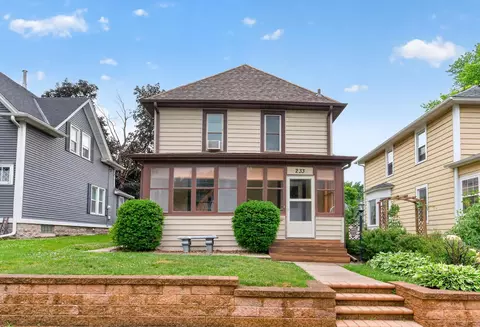 233 4th Ave N, South Saint Paul, MN 55075