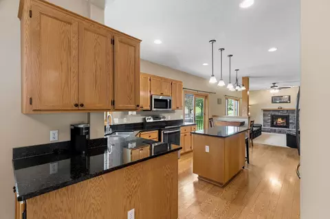 10053 Raleigh Ct, Woodbury, MN 55129