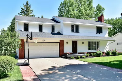 1758 Edgewood Rd, Winona, MN 55987