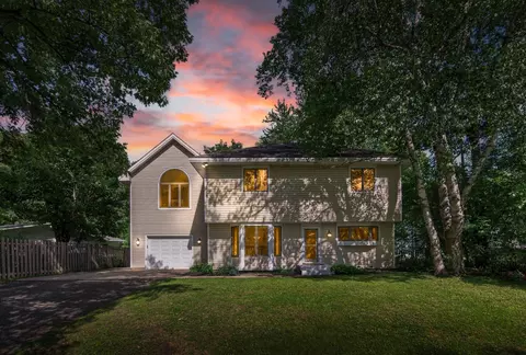 4929 West Ln, Minnetonka, MN 55345