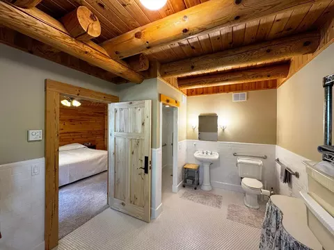 Bath - 2113 Birch Point Rd, Tower, MN 55790 photo 1 of 5