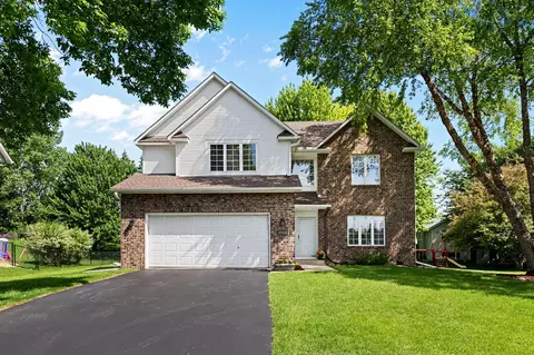17432 Tessmer Ct, Eden Prairie, MN 55347