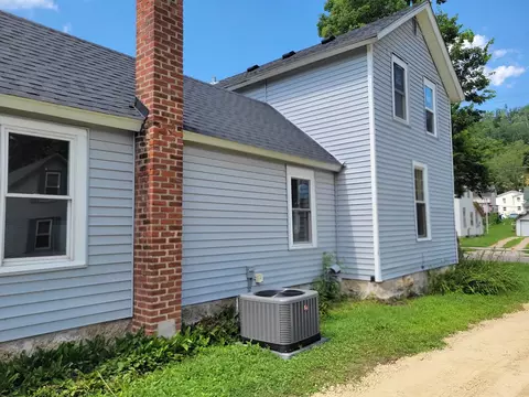 225 E 5th St, Red Wing, MN 55066 photo 2