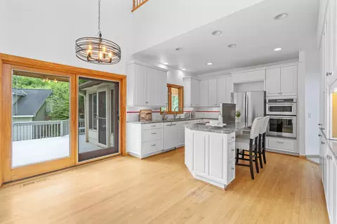 Kitchen - 1952 Safari Trl, Eagan, MN 55122 photo 1 of 5