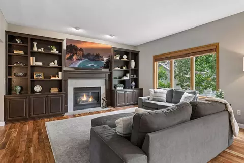 3794 Smithfield Curv, Woodbury, MN 55129