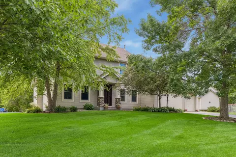 3794 Smithfield Curv, Woodbury, MN 55129