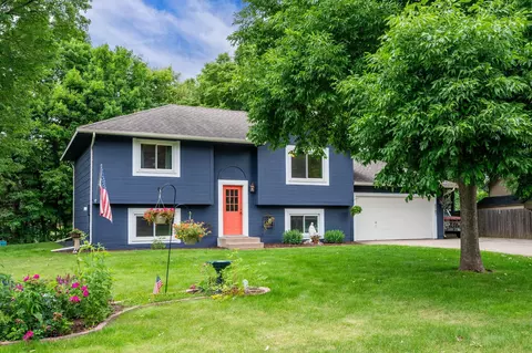 5187 Lannon Ave NE, Albertville, MN 55301