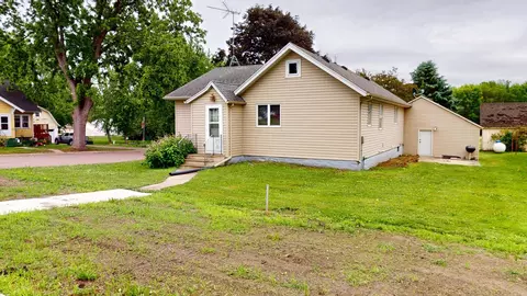 121 N 2nd St, Kiester, MN 56051