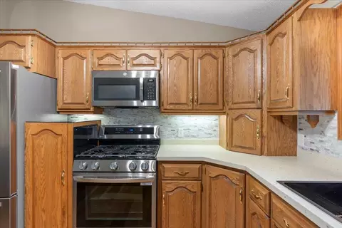 Kitchen - 16715 Paul Rd, Brainerd, MN 56401 photo 3 of 3