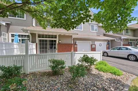 14172 Plymouth Ave #28, Burnsville, MN 55337