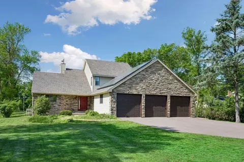 13640 Riverview Dr NW, Elk River, MN 55330