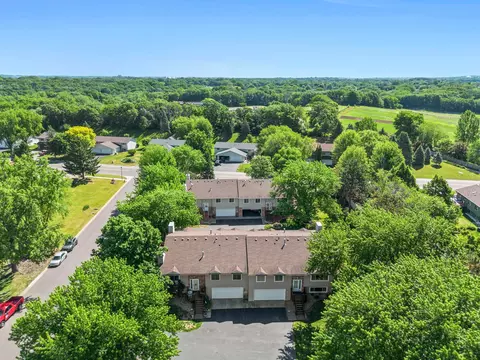 View/Area - 1264 Deercliff Ln, Eagan, MN 55123 photo 3 of 3