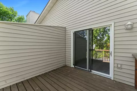 Exterior - 1264 Deercliff Ln, Eagan, MN 55123 photo 3 of 13