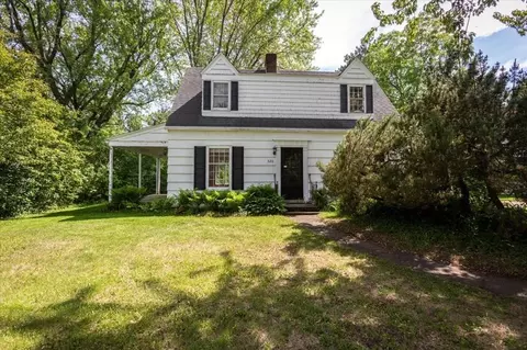 320 Elm Ave W, Menomonie, WI 54751