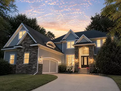 7617 Brooklyn Park Dr, Brooklyn Park, MN 55444
