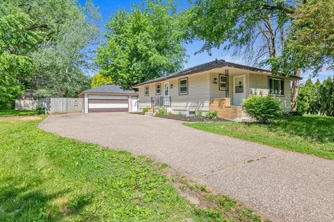 7990 E River Rd, Minneapolis, MN 55432