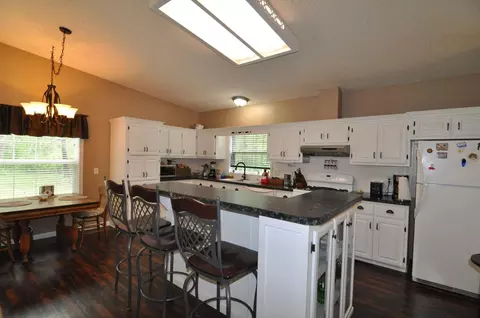 Kitchen - 33386 State 34, Akeley, MN 56433 photo 2 of 4