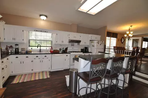 Kitchen - 33386 State 34, Akeley, MN 56433 photo 1 of 4