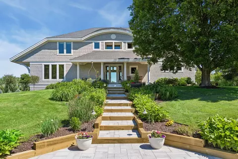 7526 Turner Rd, Independence, MN 55359