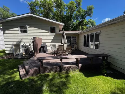 906 Birch St, Marshall, MN 56258 photo 23