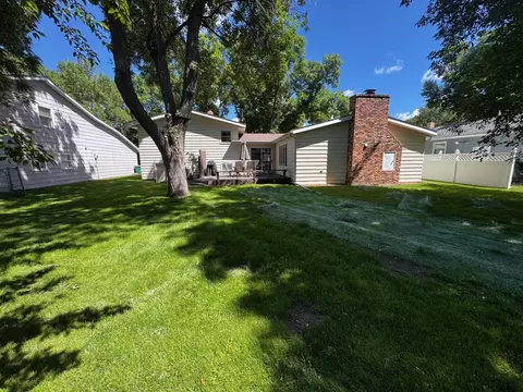 906 Birch St, Marshall, MN 56258 photo 24