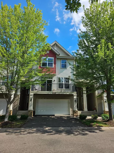 8334 Emery Pkwy N #2408, Champlin, MN 55316