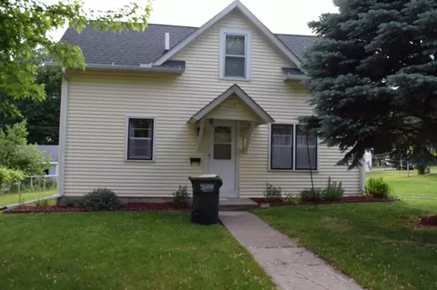 1319 Chandler Ave N, Glencoe, MN 55336