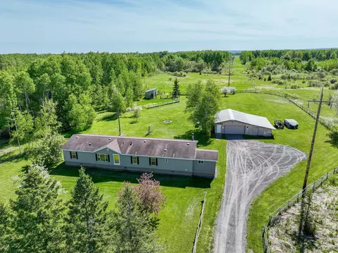 5404 S Midbon Rd, Superior, WI 54880