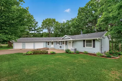 1350 Oldridge Ave N, Stillwater, MN 55082