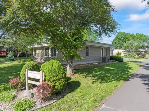 711 Lincoln St N, Northfield, MN 55057