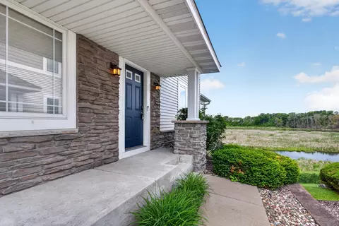 5153 Yuma Ln N, Plymouth, MN 55446