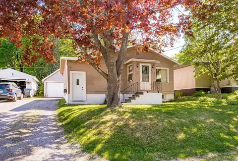 Exterior - 512 Rose St, Duluth, MN 55803 photo 3 of 6