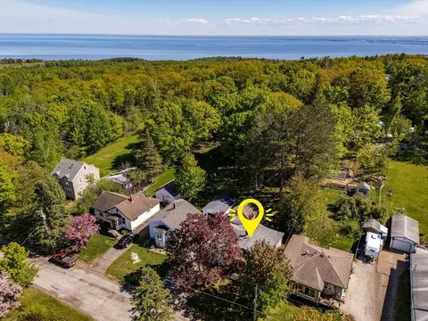View/Area - 512 Rose St, Duluth, MN 55803 photo 1 of 12