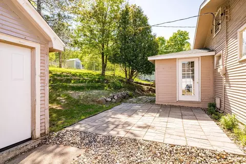 Exterior - 512 Rose St, Duluth, MN 55803 photo 4 of 6