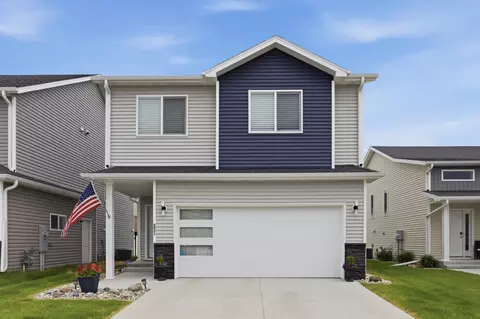 6031 8th St W, West Fargo, ND 58078