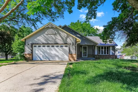 2176 Leyland Alcove, Woodbury, MN 55125