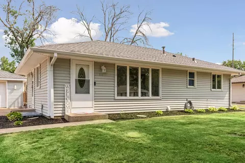 311 109th Ave NW, Coon Rapids, MN 55448