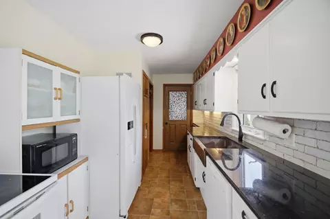 Kitchen - 603 13th Ave SE, Austin, MN 55912 photo 1 of 4