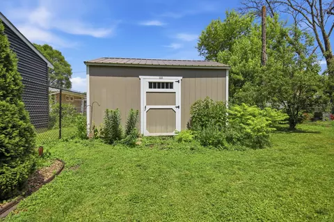 Exterior - 603 13th Ave SE, Austin, MN 55912 photo 10 of 11