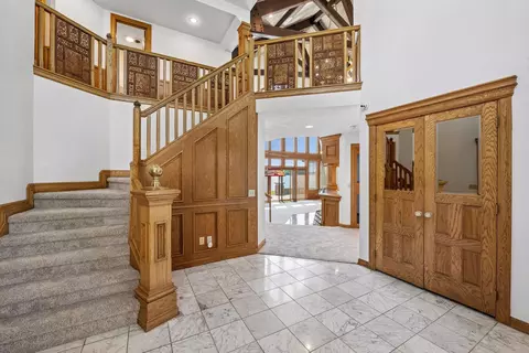 Entry Way - 4100 Enchanted Ln, Mound, MN 55364 photo 2 of 5