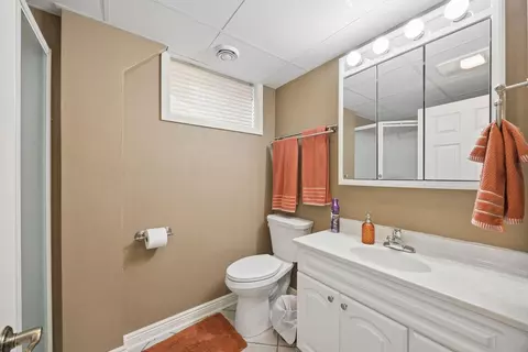 Bath - 1014 11th Ave N, Saint Cloud, MN 56303 photo 2 of 2