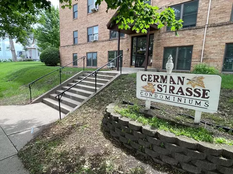 323 N German St #2B, New Ulm, MN 56073