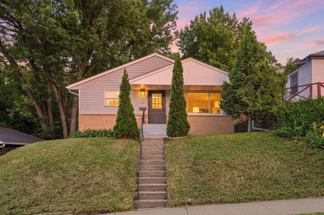 510 Wyoming St E, Saint Paul, MN 55107