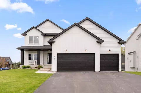 429 Collova Dr, Vadnais Heights, MN 55127