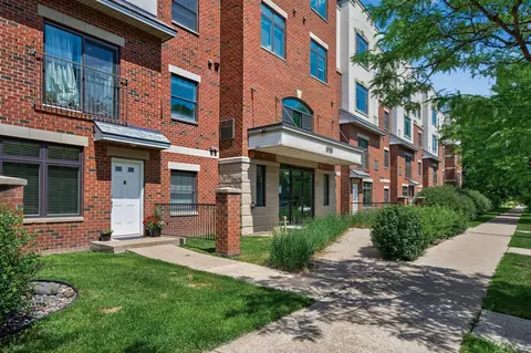 619 8th St SE #308, Minneapolis, MN 55414