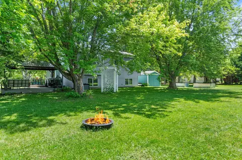Exterior - 1020 Southview Ave, Braham, MN 55006 photo 15 of 18