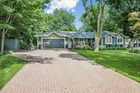 13060 Oakview Ln N, Dayton, MN 55327