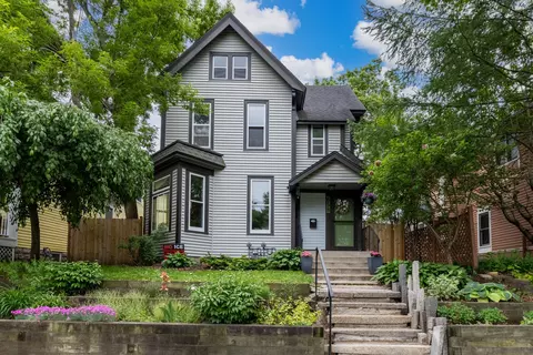 658 Holly Ave, Saint Paul, MN 55104