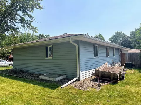 Exterior - 1306 11th St SE, Saint Cloud, MN 56304 photo 4 of 6