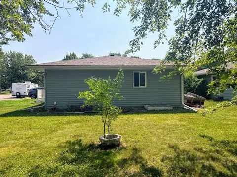Exterior - 1306 11th St SE, Saint Cloud, MN 56304 photo 3 of 6